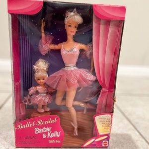Barbie Kelly Ballet Recital Doll Gift Set 1997